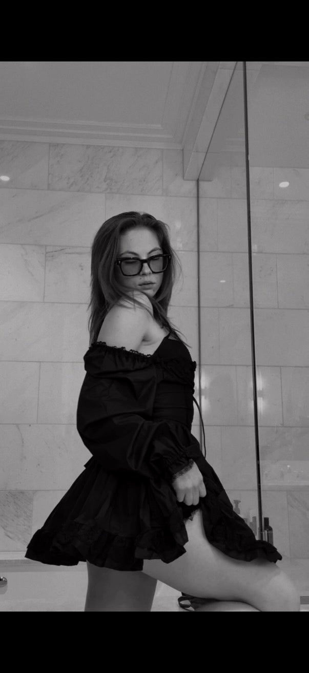 Frilie Dress in Black
