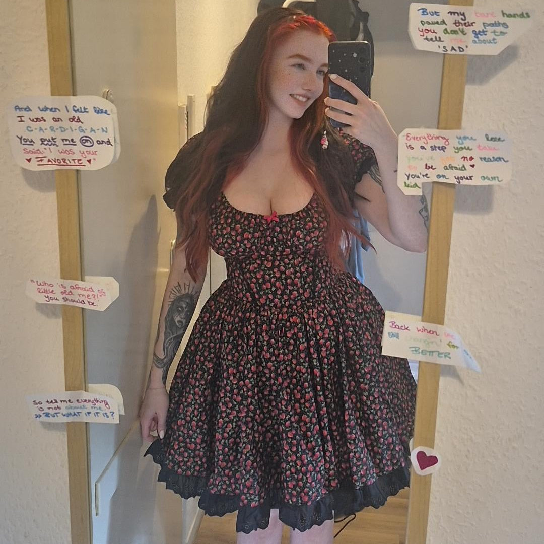 StrawberryBlack