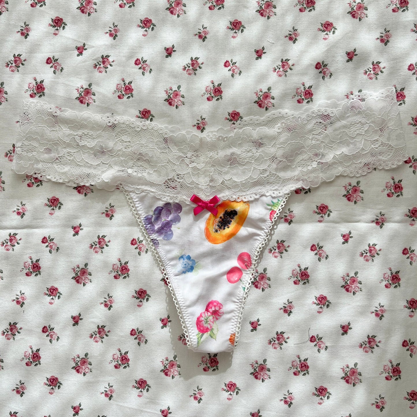 Fruity Thong (L) - minor imperfections