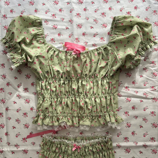 Floral Top (ready to ship) - Size Small
