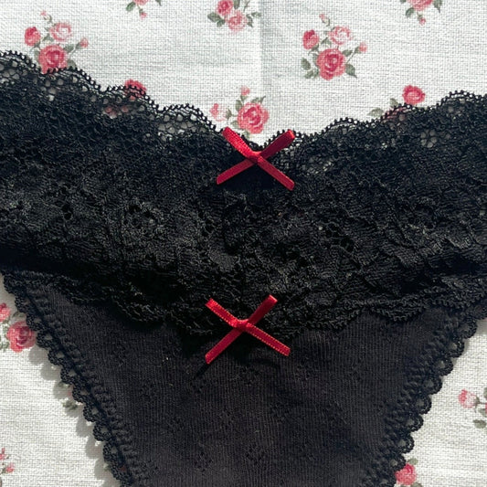 Thong Bow Placement